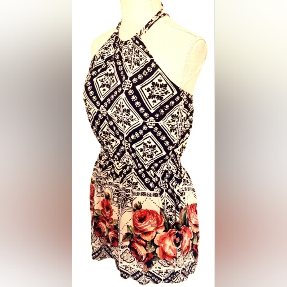 Short Summer Romper, size Large